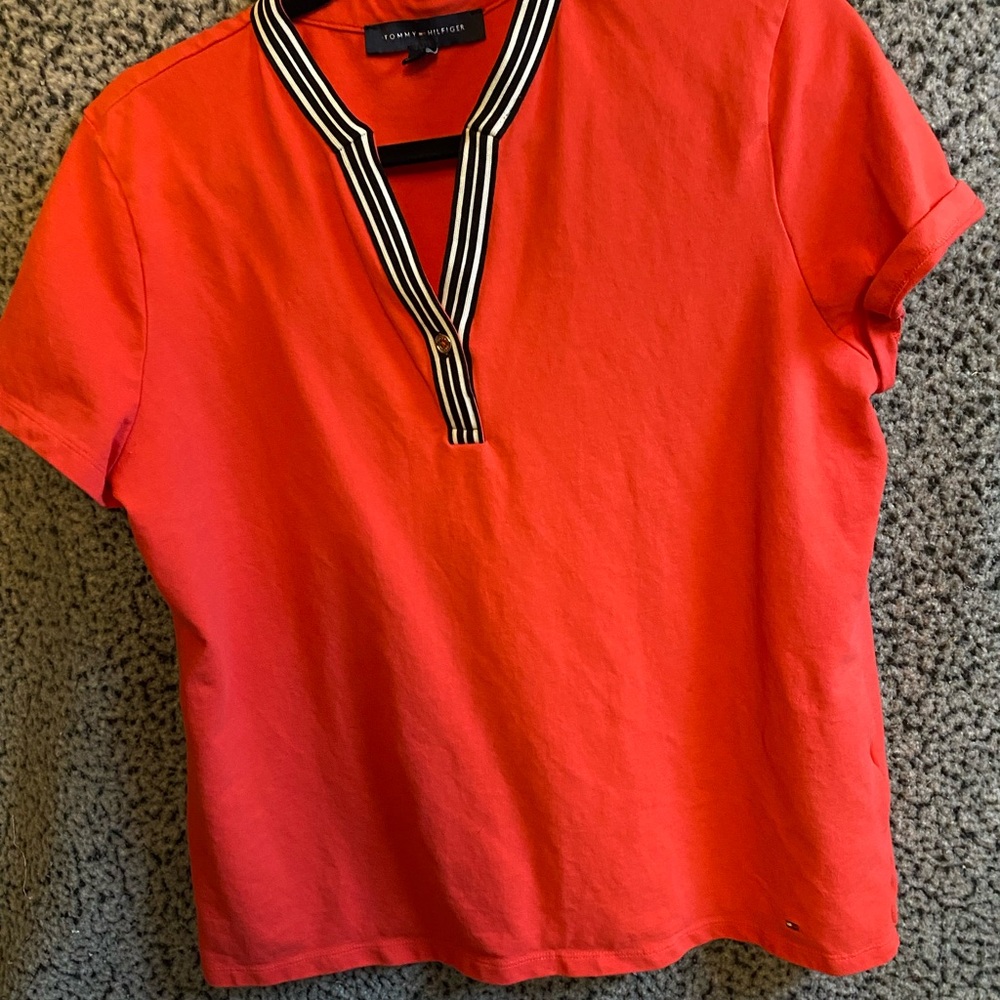 Tommy Hilfiger Coral Crop Top with Striped V-Notch - Picture 9 of 11